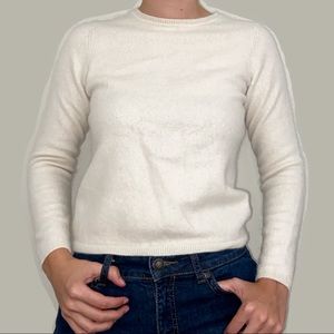 Cashmere Charter Club | Off White Sweater | Size Medium